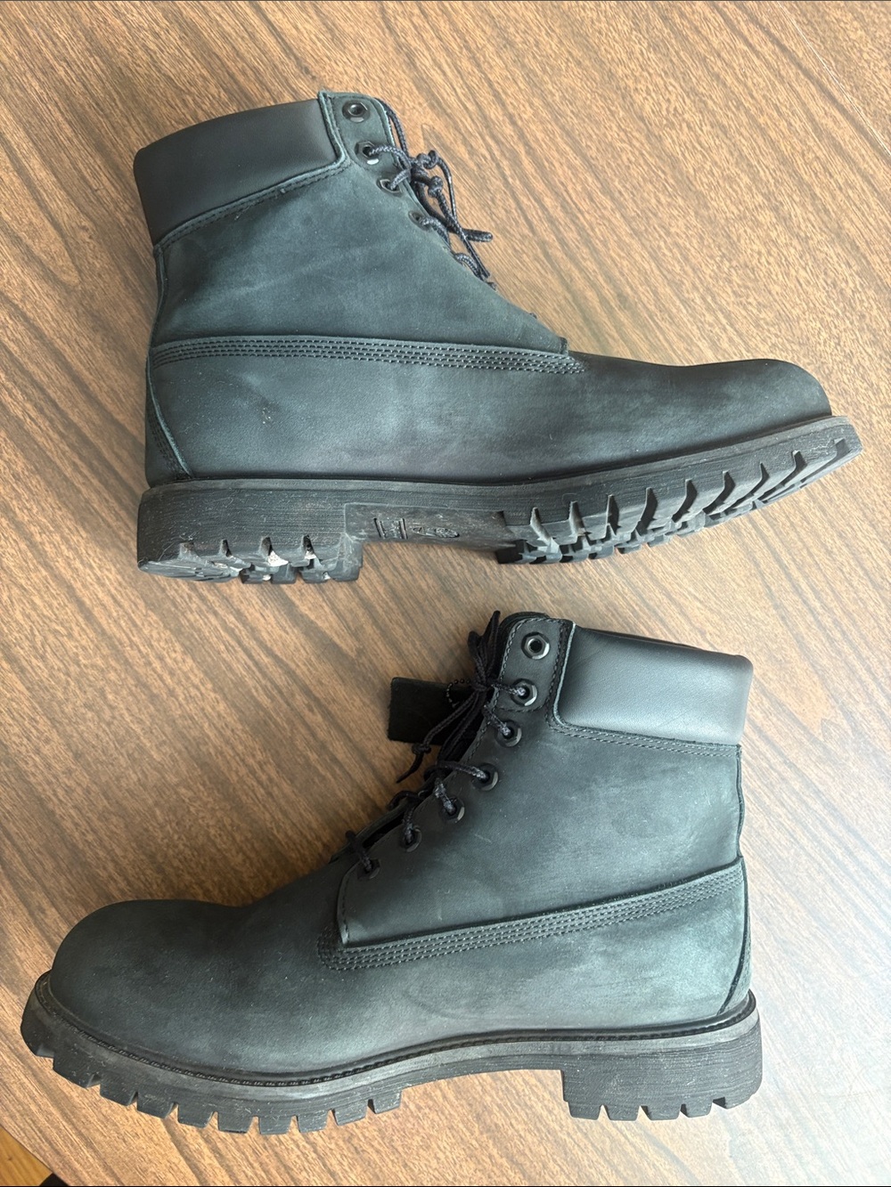 Timberland Size 12 Men's Black Nubuck Leather Lace Up Work Boots - Picture 3 of 6
